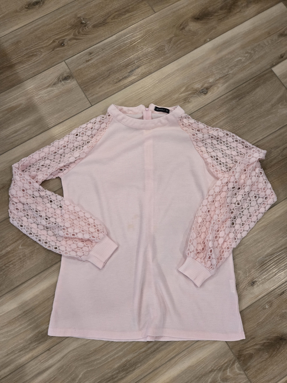 Lace-Sleeve Long Sleeve Top in Light Pink